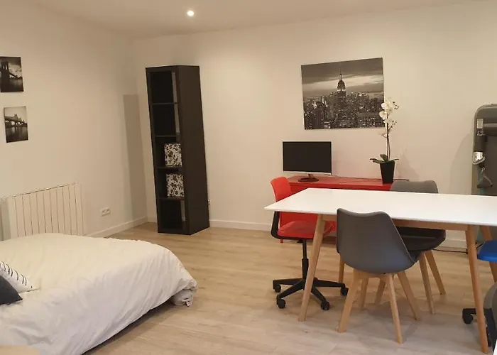 Adorable Studio 25M² Tres Calme Avec Parking