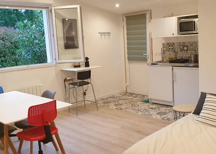 Adorable studio 25m² très calme avec parking
